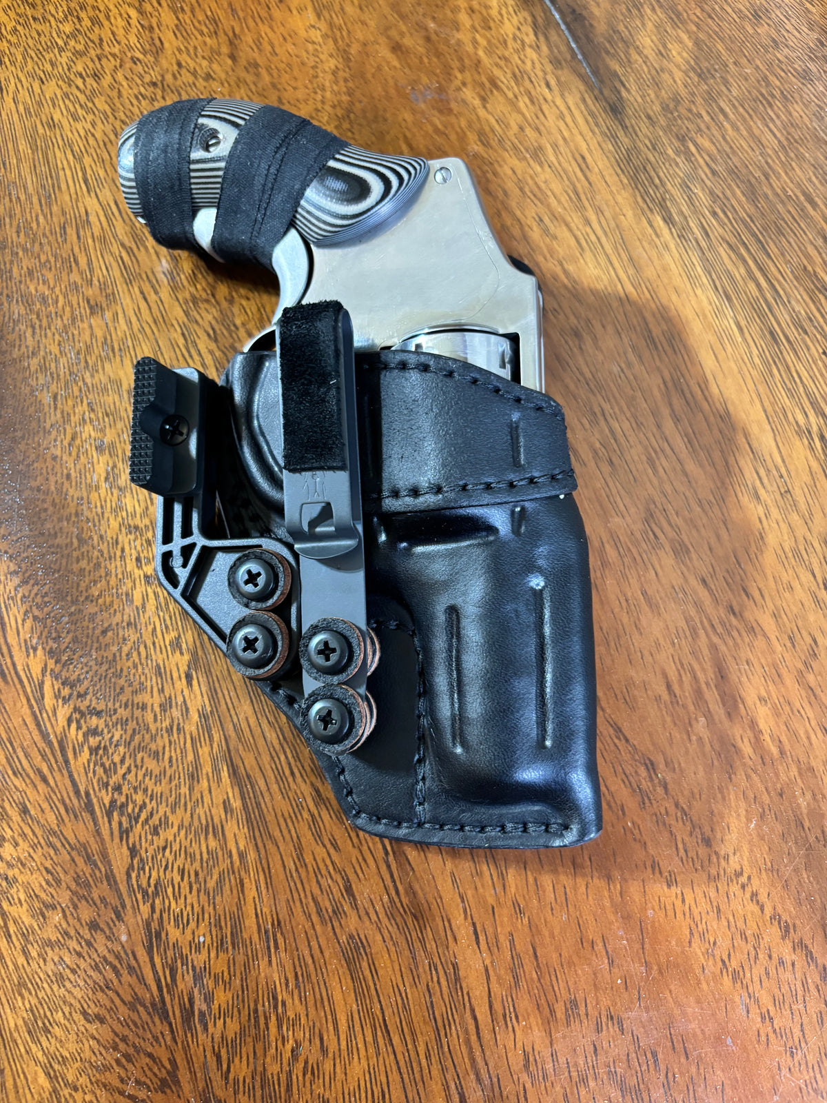 Trayce- Leather Snub Holster