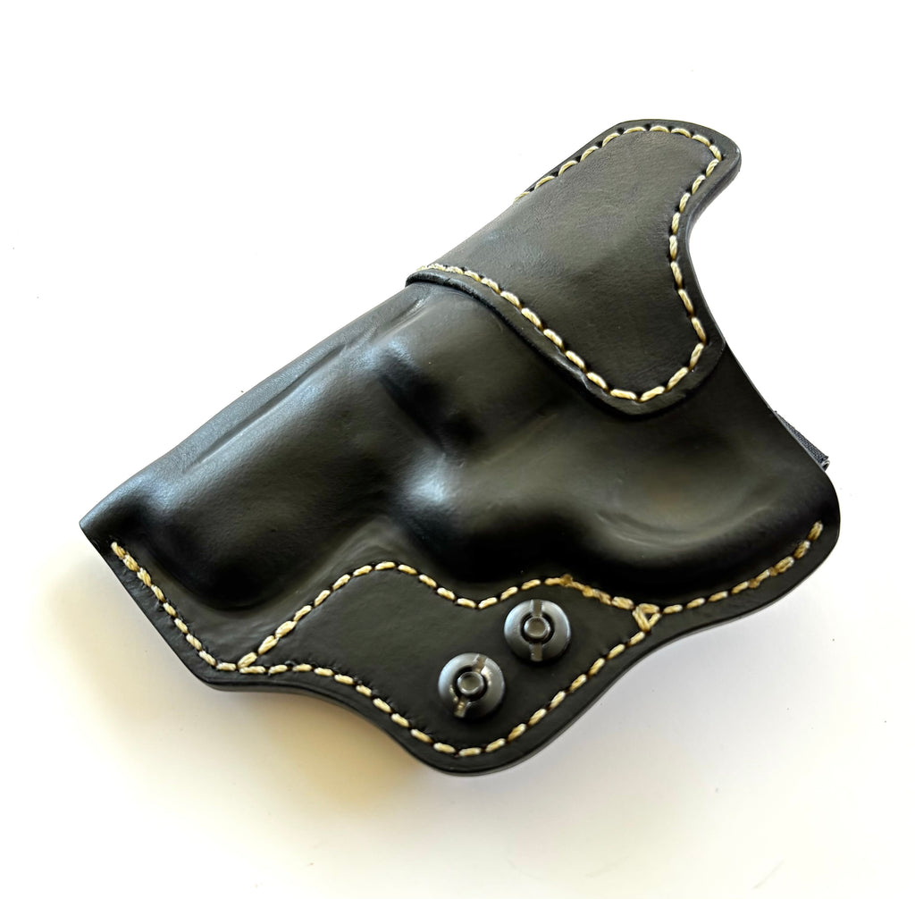 Trayce- Leather Snub Holster