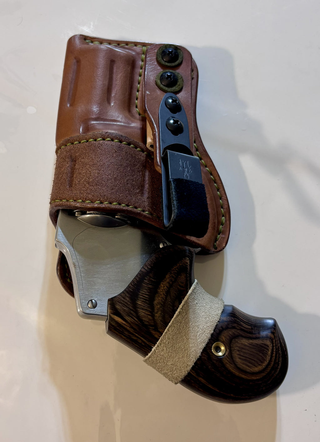 Trayce- Leather Snub Holster